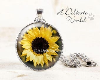 Sunflower Necklace, Yellow Flower Pendant, Gardening Gift for Women, Sunflower Wedding, Bridesmaid Jewelry, Summer Photography, Floral Charm