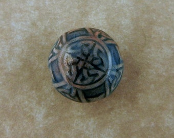 20, 12mm Celtic Knot Raku porcelain beads