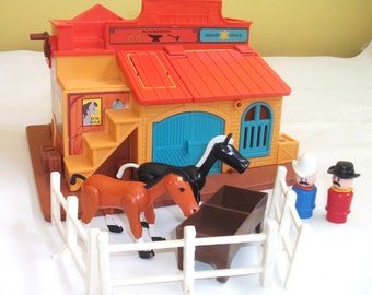 Vintage Fisher Price Little People Western Town #934 Cowboys Horses