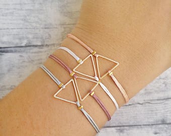 Triangle charm bracelet, friendship bracelet, macrame bracelet, minimal bracelet, geometric bracelet, gold, minimal bracelet, boho, gift