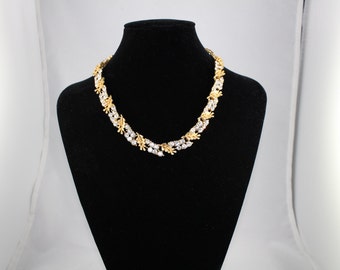 Vintage Signed BSK Gold leaves and rhinestone Necklace
