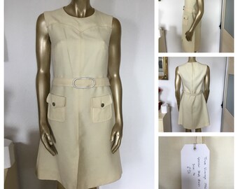 1960's Pastel Yellow Shift Dress - size 14