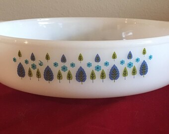 1970's Anchor Hocking Fire King Swiss Chalet/Alpine 1 quart casserole