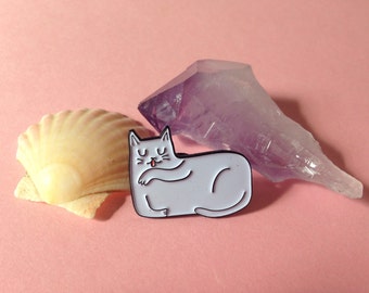 White Cat enamel lapel pin - Cat pin - Enamel pin - Enamel cat pin - I like cats - Cat lapel pin - Cat jewellery - Cat gifts - Cats - Cat
