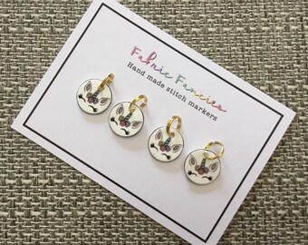 Unicorn, yarn wool knitting stitch markers set