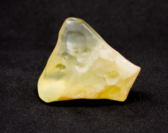 Libyan Desert Glass Tektite - Transparent Yellow, 32g, 4.8cm on Longest Edge