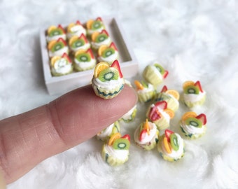 Miniature Cupcake 10 pcs.,Miniature Cake,Miniature Bakery,Miniature Sweet,Dolls house cake,Dolls and miniature,miniature jewelry