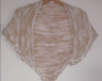 beautiful gold and white shawl handknitted wool Bergère de France