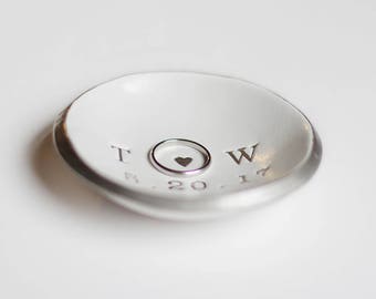 Engagement Gift / Personalized Ring Dish /Initials and Date Jewelry Dish / Engagement Ring Holder / Wedding Gift / Gift for the Couple