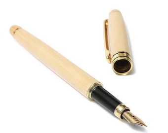 penna stilografica in legno