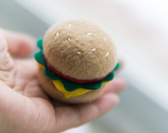 CHEESEBURGER / HAMBURGER - Catnip filled cat toy, cat toy, catnip toy, catnip hamburger, catnip cheeseburger, hamburger, cheeseburger