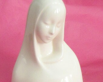 Vintage Figurine of Blessed Mother Mary by Holmar