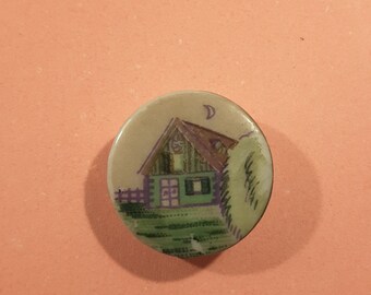 Vintage ceramic 1940's nursery rhyme button.