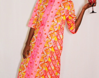 Vintage Rare 1960's Psychedelic Quilted Robe