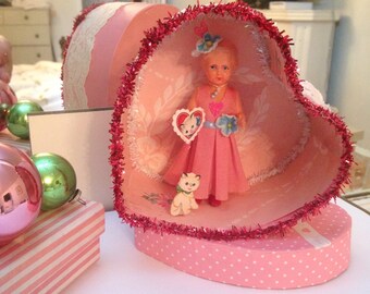 Vintage valentine in a box