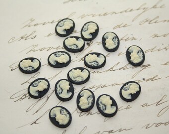 15 unset lady cameos - Ivory on black - 8x10mm