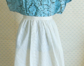 1970s off white cotton eyelet skirt