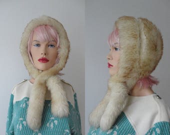 Cool Ivory/Brown 70s Vintage Lamb Skin Fur Hat // One Size