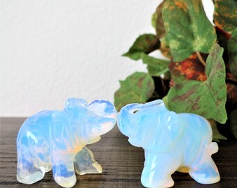Moonstone Elephant Totem Hand carved Gemstone Opal Elephant Statue Terrarium Miniature Elephant Crystal Figurine Opalite Gift for Teen Gift