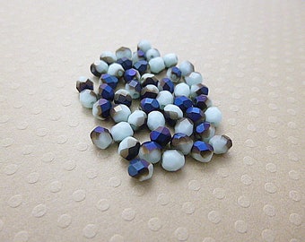 Set of 50 4 mm Mid. IRIS Pale Turquoise - F4-0567