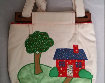 Adorable 1970's Handmade Patch Embriodery Purse