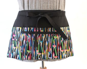 teacher apron with pockets - half apron with zipper pocket - vendor apron - waist apron - craft apron - 6 pocket apron - utility apron
