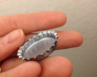 10 craft bottle caps for OOAK crafting mini food pie pans