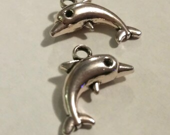 Silver Dolphin Charm - 10 pcs. - Dolphin Charms - 3D dolphins - Sea Charms - Ocean Charms - Dolphins