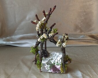 Faerie, Fairy "Ella's" Miniature Bed
