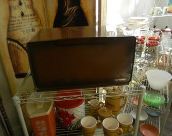 Lincoln Beautyware Bread Box