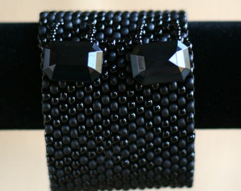 Wide Chunky Black Houndstooth Peyote Cuff