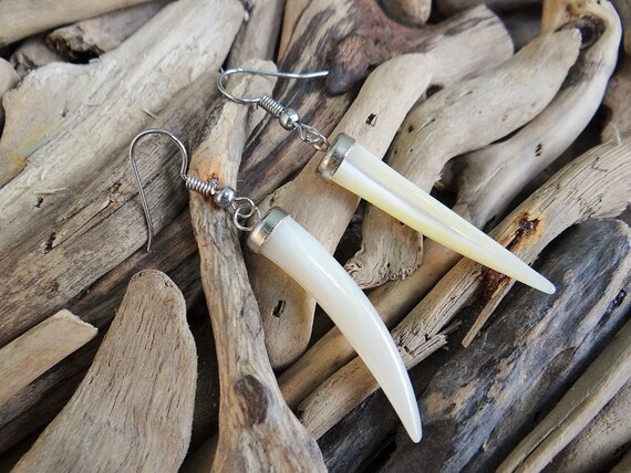 Mother Of Pearl Fang Tusk Earrings Pearl Tribal Pearlescent Warrior Goddess Beach Nautical Shell Seashell Natural Earring Ear Ring Rings