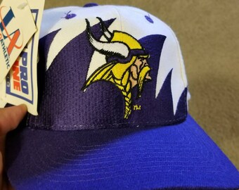 New vintage Minnesota Vikings snapback, 90s logo athletic snapback hat sharktooth snapback nfl sharktooth snapback