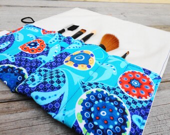 Makeup Brush Roll, Cosmetic Brush Roll in Blue Paisley