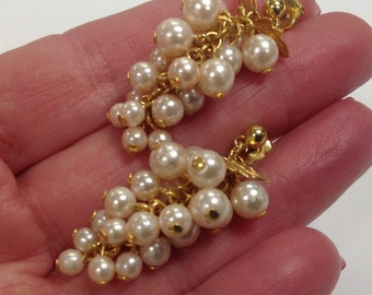 Avon Vintage Pearl Cluster Dangle Pierced Earrings