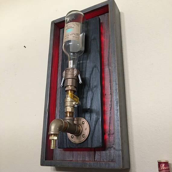 Dispensador de licores de montaje de pared de latón