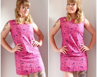 Vintage 1960's Minidress, Size Small-Medium