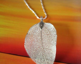 Lacey Silver Leaf Pendant on Decorative Chain Necklace