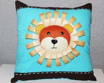 Decorative cushion cover Petit lion Léo.