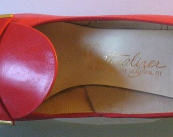 Vintage Naturalizer Candy Apple Red Shoes Size 8.5