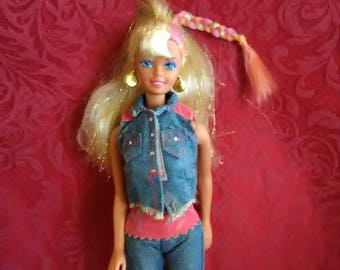 Vintage 1966 Mattel Barbie in her 70' s fashion outfit