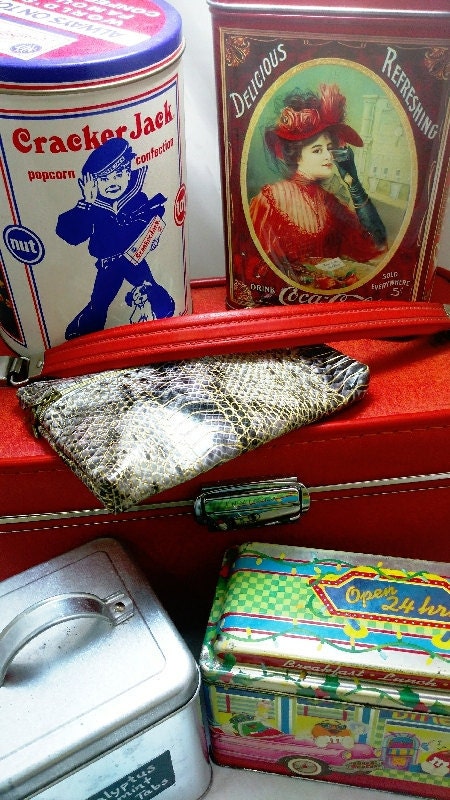 vintage tins for self-care kits