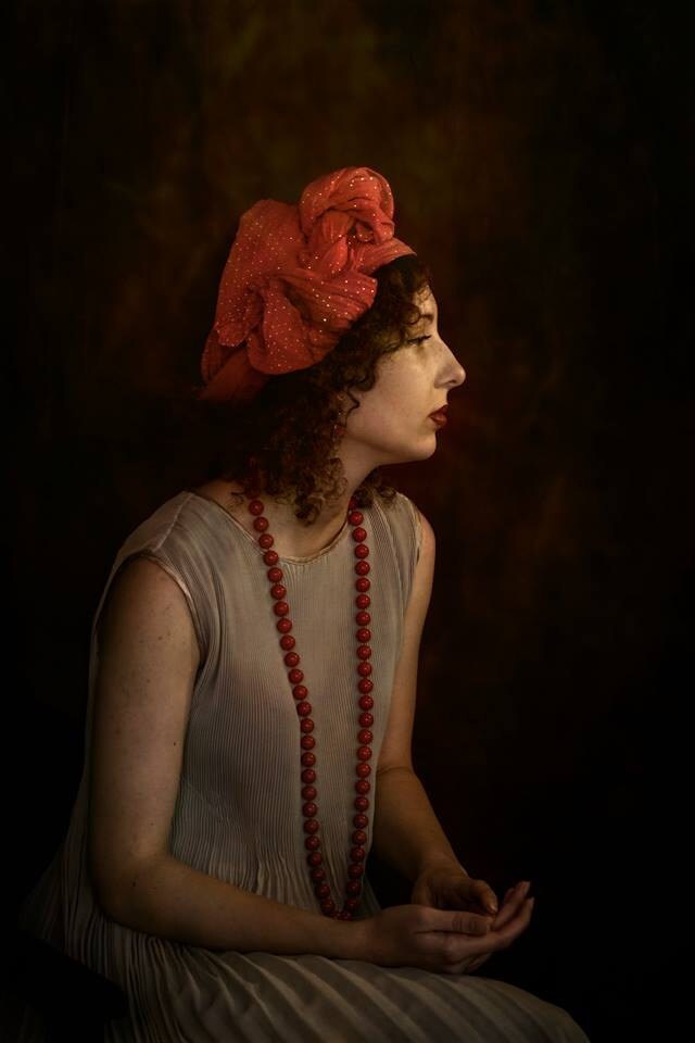 red necklace red scarf gunadesign guna anderosne