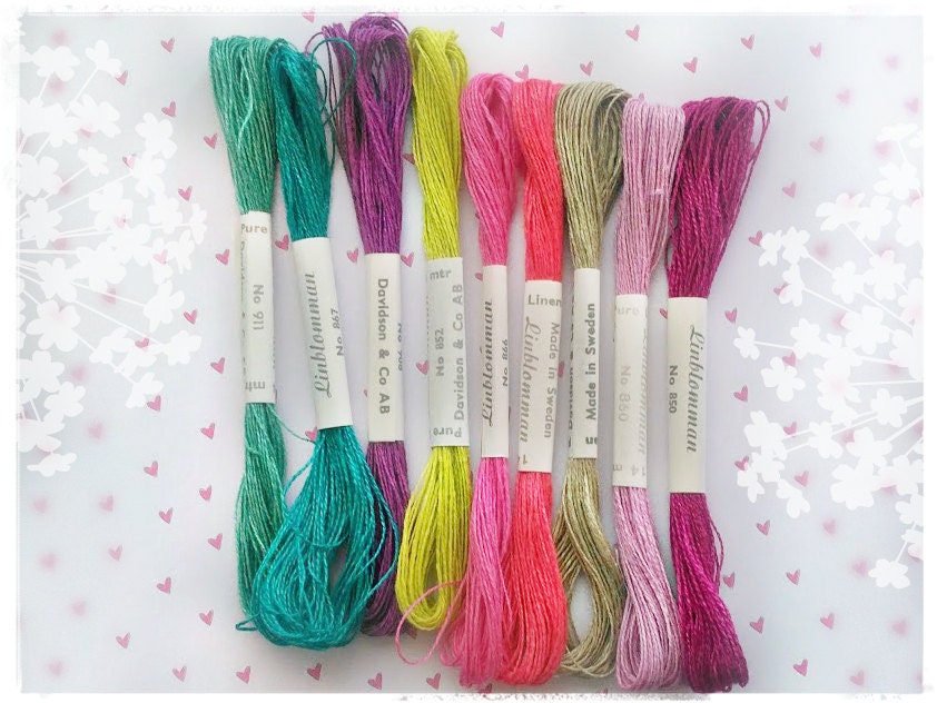 Wool Embroidery Thread - 100% Wool Thread - Rustic Wool Thread - Moire Wool  Thread - Colorful Thread - Thread on a Wooden Spool - Colorful