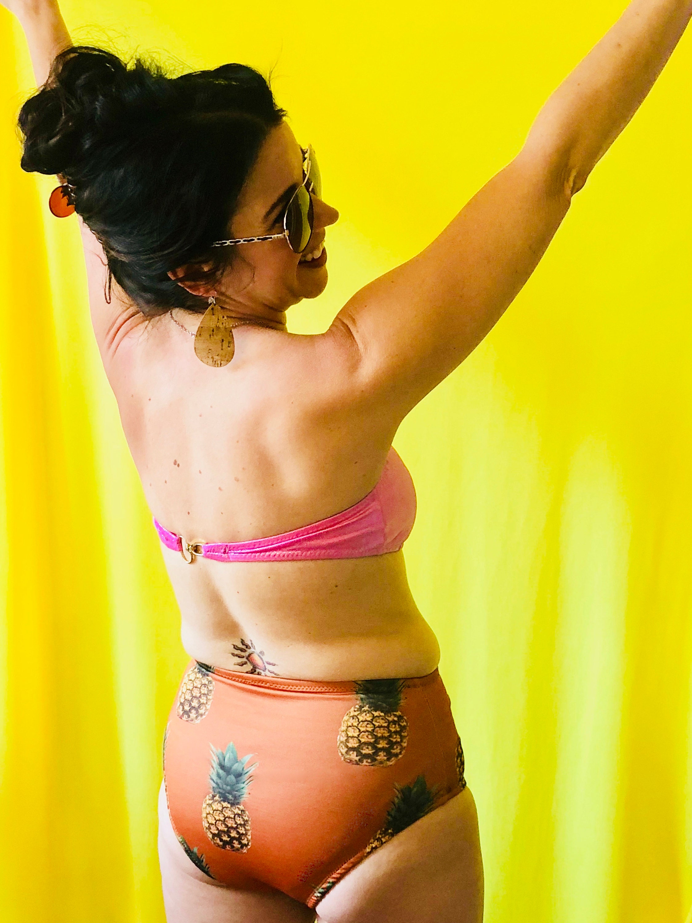Beach Babe, super model, Summer Koonce, Brownsburg Indiana, Indianapolis Indiana, Danisha Brown, Fashion Designer, Swimsuit, High Waisted