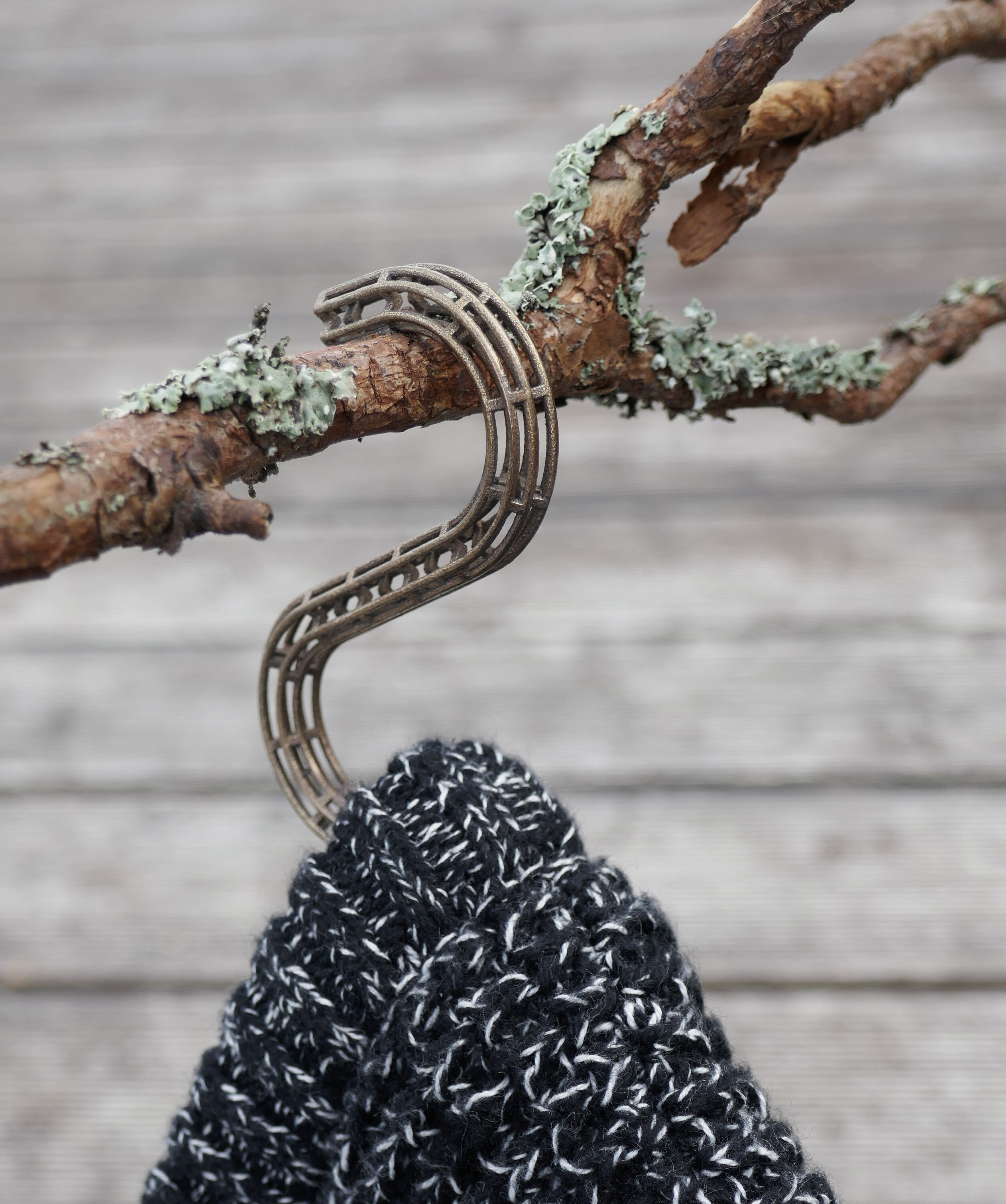 3D printed Cross Hook in the wild