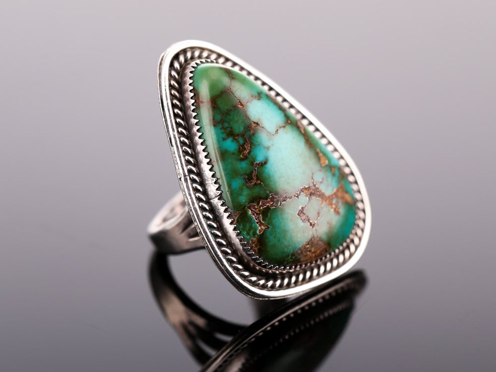 Vintage Southwest Sterling and Turquoise Ring