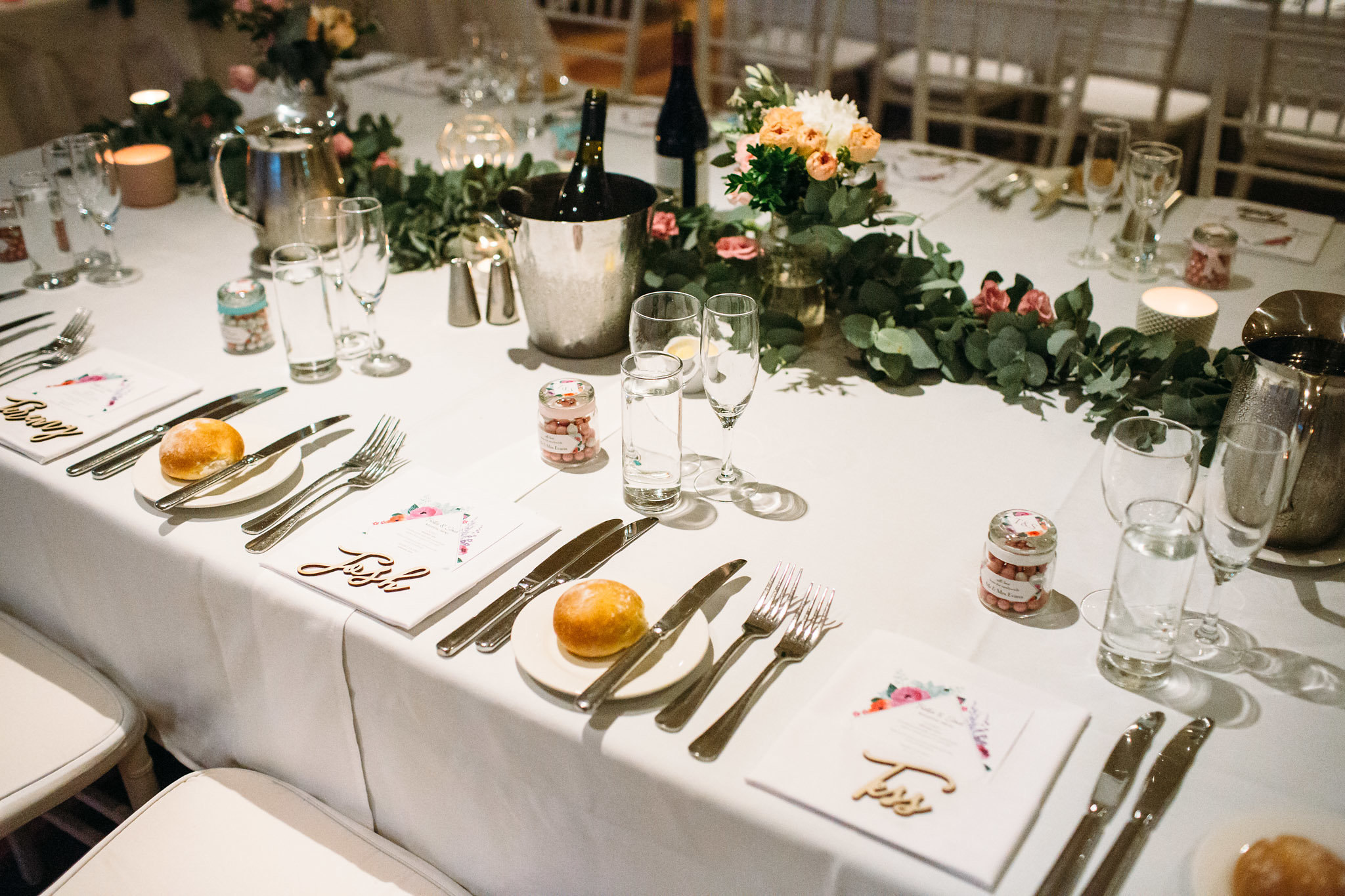 Table settings - wedding layout