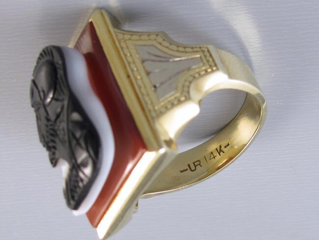 side view and makers mark of image #4.