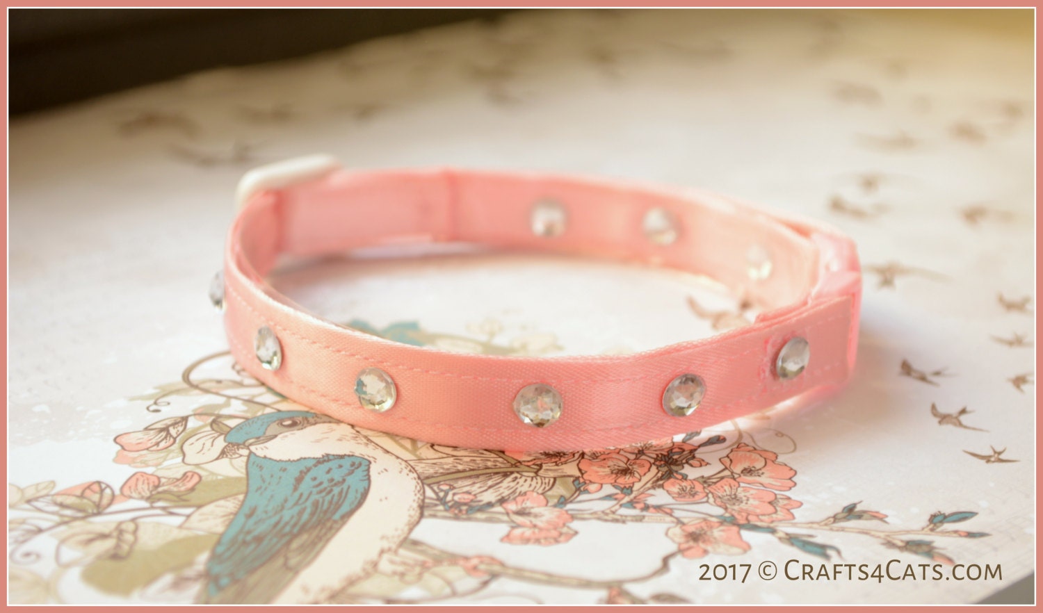 Fancy cat collar - Satin pink with rhinestones.
